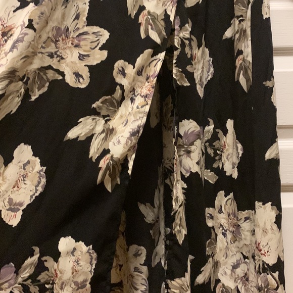 Black floral dress - Picture 3 of 4